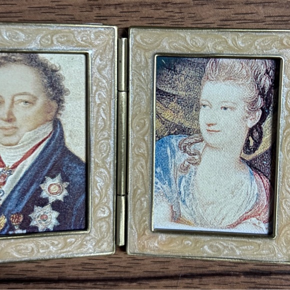 Jay Strongwater • Picture Holder • Vintage • Strawberry Floral • Crystal •Frame - Picture 9 of 10